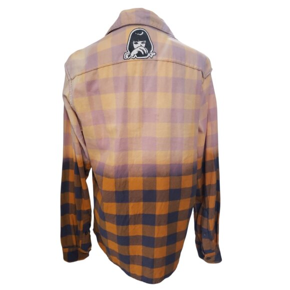 Upcycled Distressed Flannel with "Mia Wallace Pulp Fiction" Embroidered Patch M - Picture 1 of 5